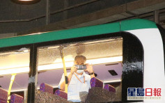 沙田新巴撞铁架 上层爆玻璃致7乘客受伤