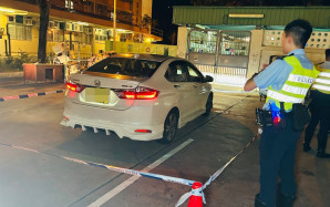 觀塘道私家車遇查逃走 狂飆逾1公里 司機樂華南邨棄車逃去