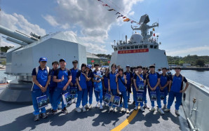 山東艦訪港｜入境事務處青少年領袖團觀艦  親身感受國家軍事實力