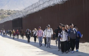中國恢復和美國合作  接收從美遣返非法移民