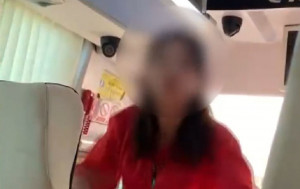 國慶黃金周｜貴州女導遊不滿團友消費少  停下旅遊巴喪鬧一小時威脅「丟團」