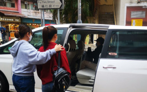觀塘警區街頭掃黃 輔仁街拘捕一名39歲內地企街