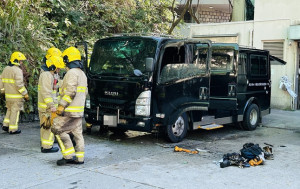 鑽石山殯儀館靈車自焚 疑冷氣短路消防救熄