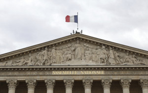 法國國民議會選舉 多個民調顯示新人民陣線領先