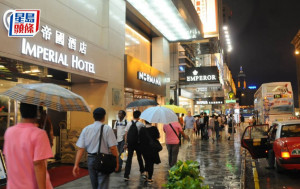 時裝店22萬租彌敦道地舖 平均呎租200元 較高峰期跌76%