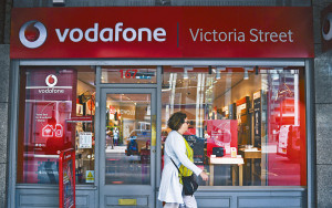 長和與Vodafone洽談  擬合併英電訊業務