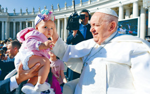 86岁教宗将接受疝气手术