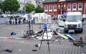 德國西南部曼海姆市周五持刀襲擊 一名警員受傷不治