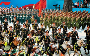 慶越戰結束50年 越大閱兵解放軍參與