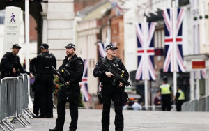 英警射死黑人被控謀殺   逾百倫敦警察拒攜槍巡邏