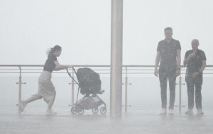 天文台上午8時30分發出黃色暴雨警告信號 本港廣泛地區或受大雨影響