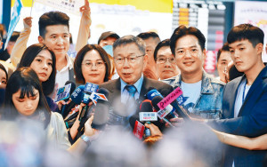 台灣在野謀整合掀口水戰