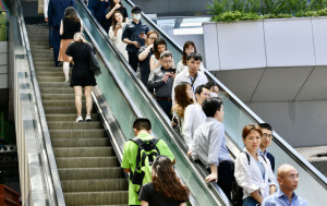 搶人才︱公務員事務局9.20起上海北京辦招聘講座  鼓勵內地大學港生投考