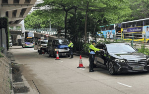 警港島打擊交通違例揭473車違規 1司機涉不小心駕駛