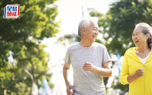 全球壽命增開支升 「65歲退休成奢望」專家籲延至75歲 港人儲760萬退休夠唔夠？