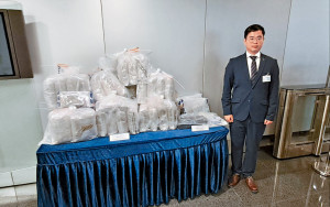 警破两毒品仓检市值逾500万大麻花