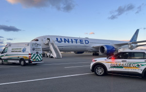 美國聯合航空本月第11起事故　紐約遇亂流緊急轉降機上22人受傷