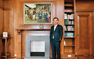 张翔：以创新领港大 迈向世界学府之巅