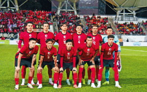 今晚亞盃外迎戰新加坡 港足靠中超兵食胡