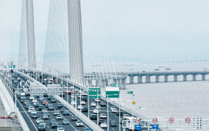 深中通道｜72小時通車超30萬車次  佔每日珠江跨江車流量四分之一