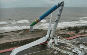 颱風摩羯︱風力發電機千萬一台齊被腰斬  海南文昌經濟損失估約600億  ｜有片