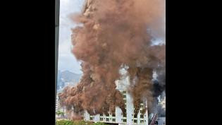 4學校及民居逾3600人大疏散  潤發倉庫三級火毒煙瀰漫西九龍