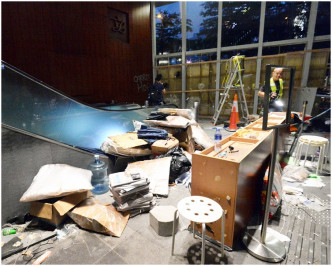 立法会大楼遭反修例示威者大肆破坏。资料图片