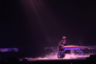 姜涛预告会表演大型乐器，原来是弹古筝。