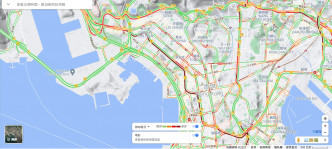 葵涌道天桥(往荃湾方向)的车龙龙尾已到西九龙走廊近众坊街。Google地图截图