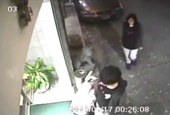 20岁香港女子潘晓颖（后）2018年2月与19岁男友陈同佳（前）到台湾旅游后被杀弃尸。