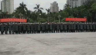 深圳再举行大练兵。网上图片