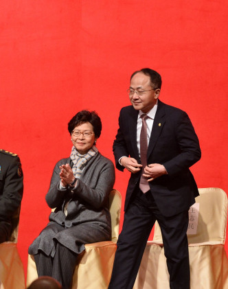 王志民指，中联办一直与香港在一起。