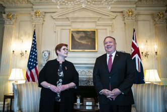 澳洲女外長佩恩與美國國務卿蓬佩奧。 AP