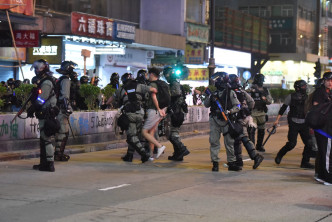 警方昨日拘捕示威者。資料圖片