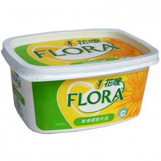 花嘜Flora軟滑植物牛油醬（390微克/公斤）。