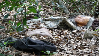 化骨屍體於大帽山郊野公園山坡。