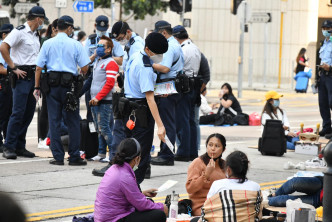 警方加强对外佣聚集巡查。