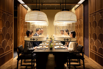 日本餐厅推出的防疫灯笼罩。