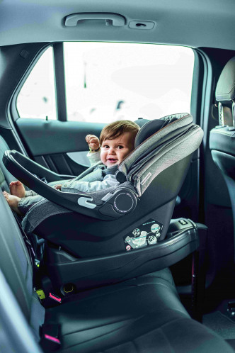 Peg Perego PRIMO VIAGGIO I-SIZE+BASE嬰兒汽車安全椅組合，在由 Stiftung Warentest, ADAC, AMTC 及 TCS4個不同組織主辦的兒童汽車安全椅測試中，獲評為18個月以下適用組別中最高分的產品。