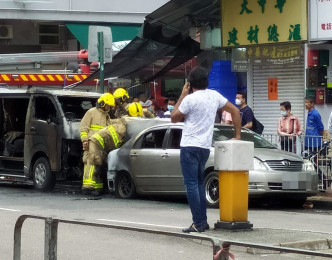 消防调查起火原因。 香港突发事故报料区FB/网民细欣图
