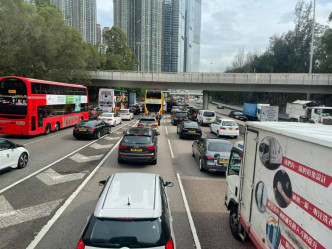 西隧。香港突發事故報料區FB圖片