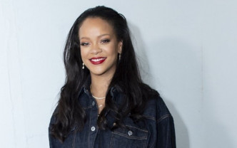 Rihanna身家預計高達17億美元。