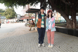 胡鸿钧与何依婷为TVB新剧《十月初五的月光》到流浮山取景。