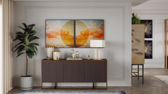 客廳放置掛畫無疑為家中添上藝術感，新出品的Horizon Clouds 掛畫，為一套兩幅設計，有著紅粉雲朵配上太陽的繪畫，洋溢溫暖感覺。