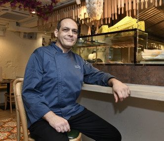 餐廳行政總廚Marco Furlan表示，餐單奉行簡約及原味道，但選材及做法絕不馬虎。