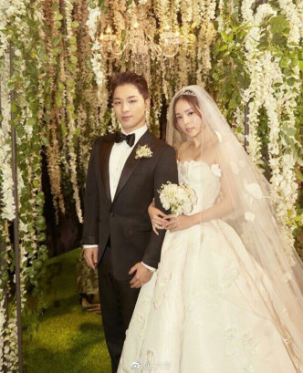 两人在2018年结婚时，哄动整个韩国演艺界。