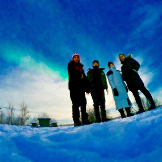 18年，一家四口去加拿大黃刀鎮睇北極光。