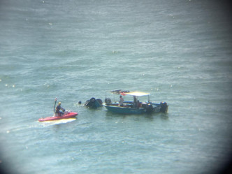 一艘快艇下午1時在南丫島對開海面與一艘船相撞。群組Lamma Island Residents and Ex-Residents圖片