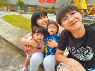 江宏傑不時在網上分享與家人相處點滴。
