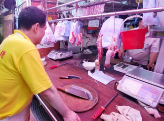 有猪肉档贩指，疫情令生意大受打击。